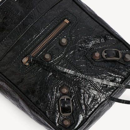 Men's Le City Vertical Crossbody Bag in Black